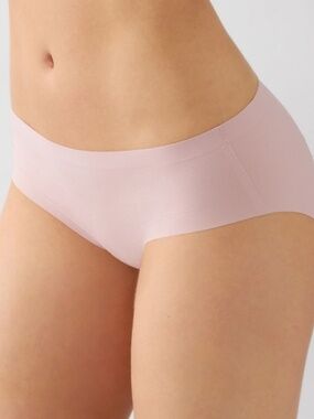 B. Tempt'd by Wacoal B. Wow'd Modern Hipster Brief